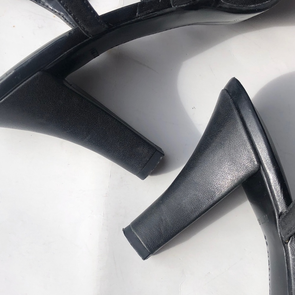 Naturalizer Black Strappy 4” Heel Darcy Dress Sandal, Size 8.5 - Picture 7 of 13